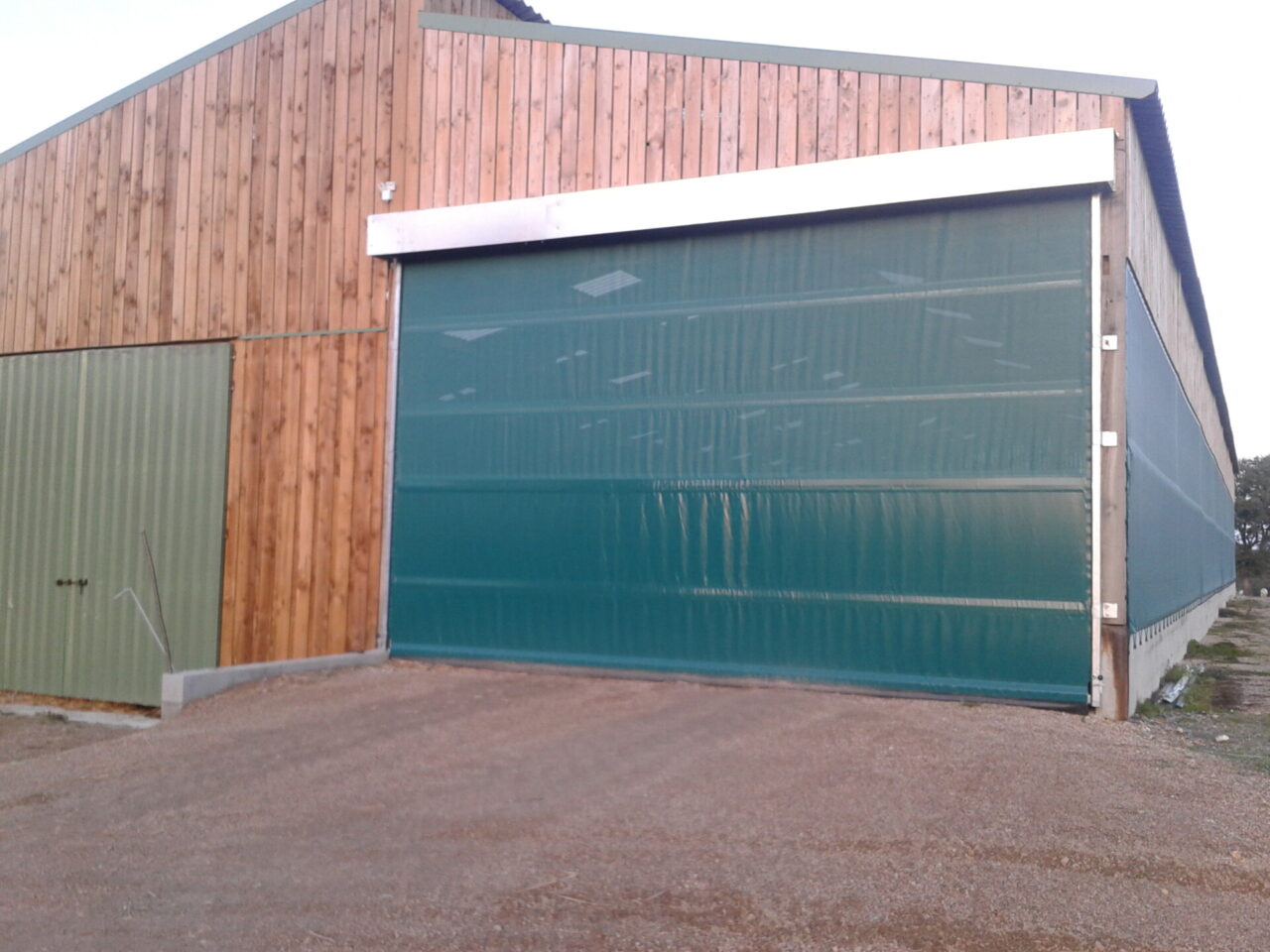 Porte enroulable renforcée