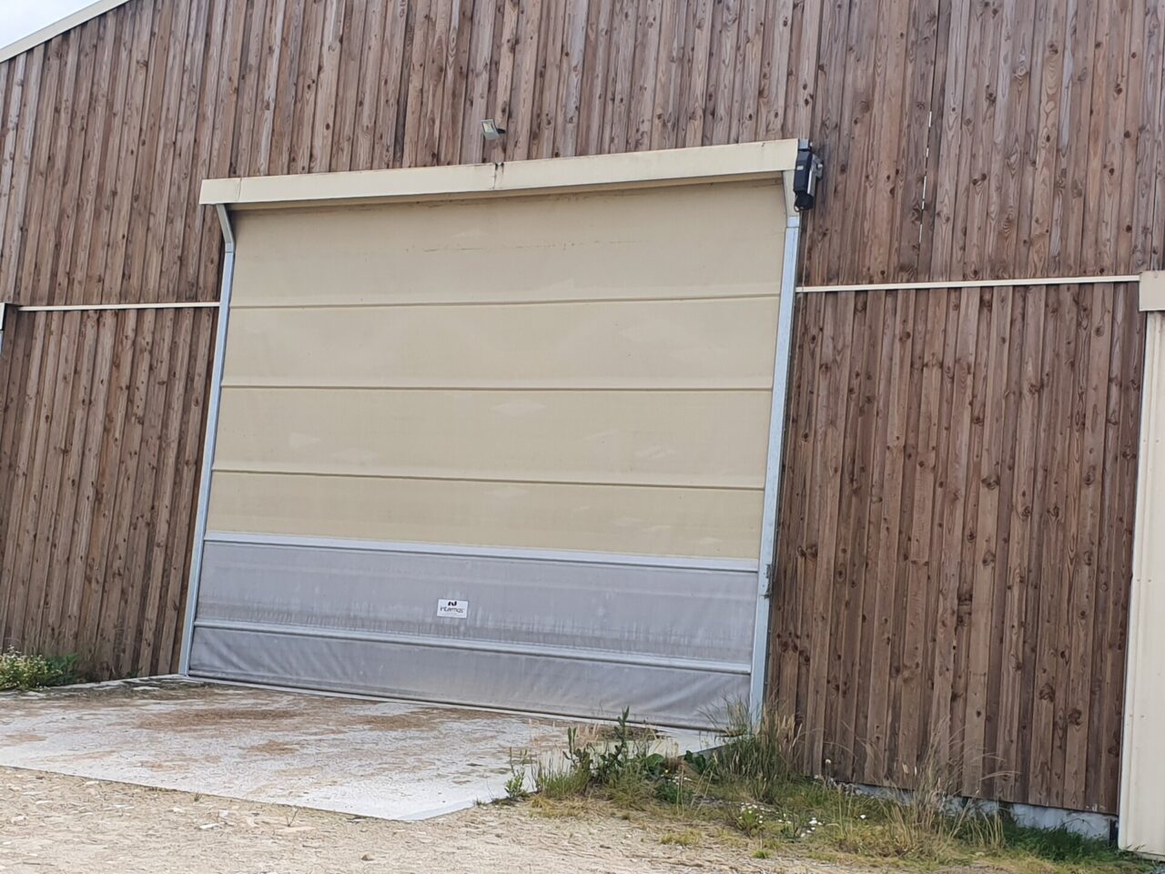 Porte enroulable renforcée