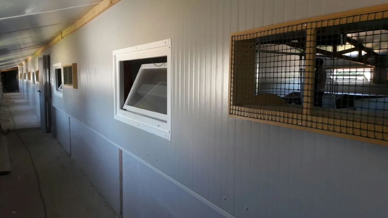 Isolation extérieur avec panneaux sandwich alu
